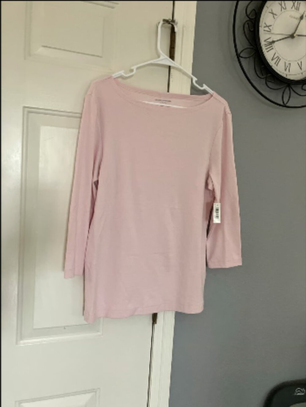 Amazon Essentials size XL Pink T-shirt NWT